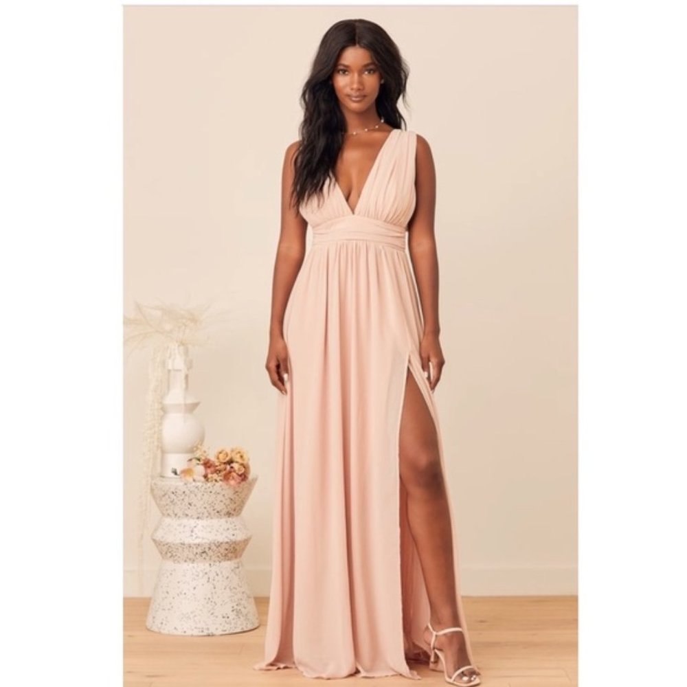 Lulu’s Blush Maxi Dress with Slit